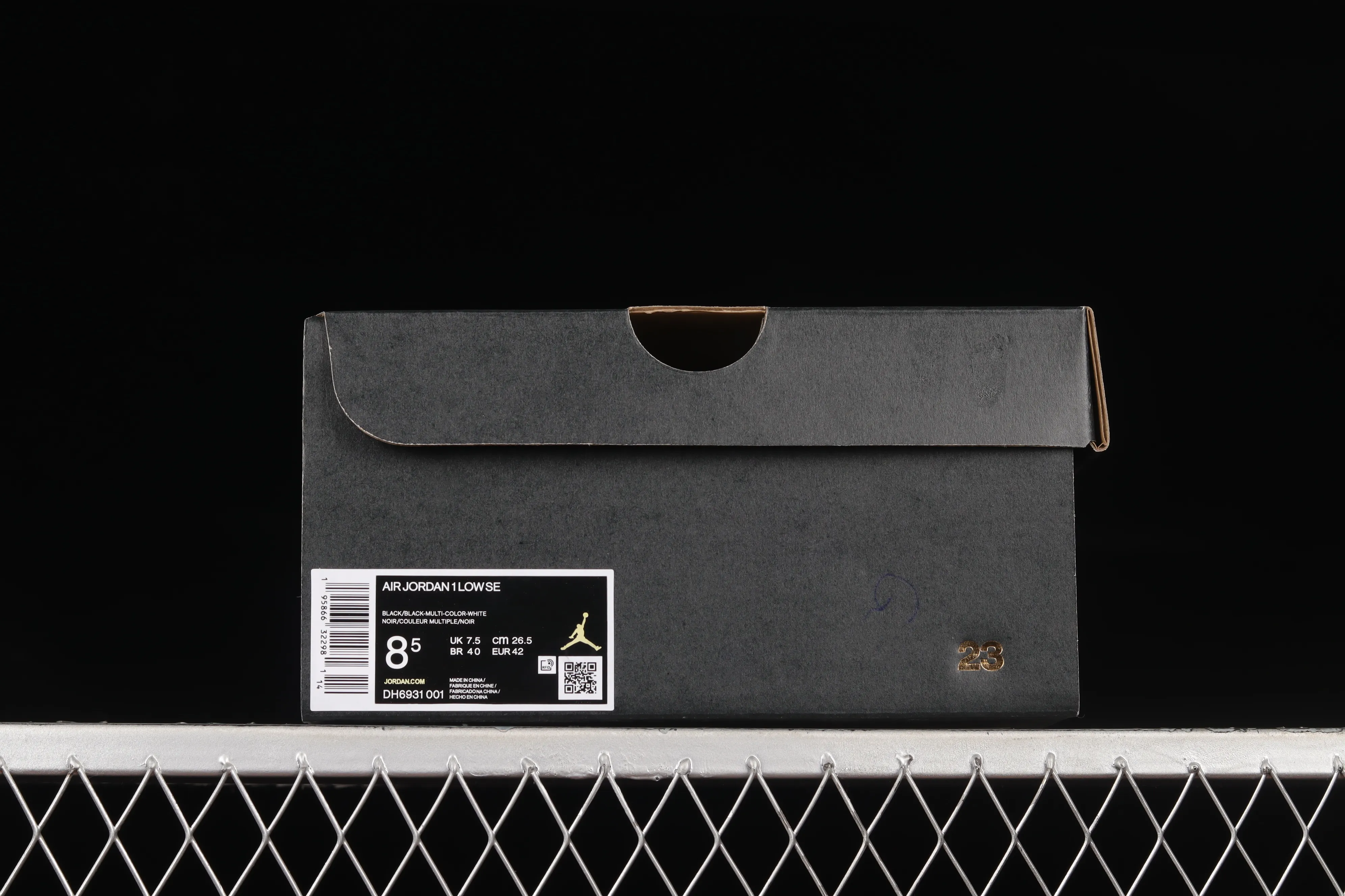 All categories Air Jordan Jordan series basketball shoes Air Jordan 1 Low G version pure original Air Jordan 1 AJ1 Joe 1 black and white laser low-top retro cultural basketball shoes DH6931-001